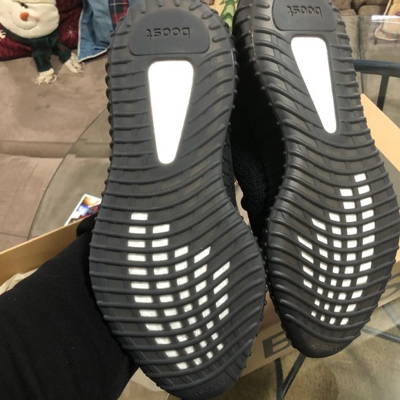 Adidas Yeezy 350 Boost V2 \'Black/Red\'